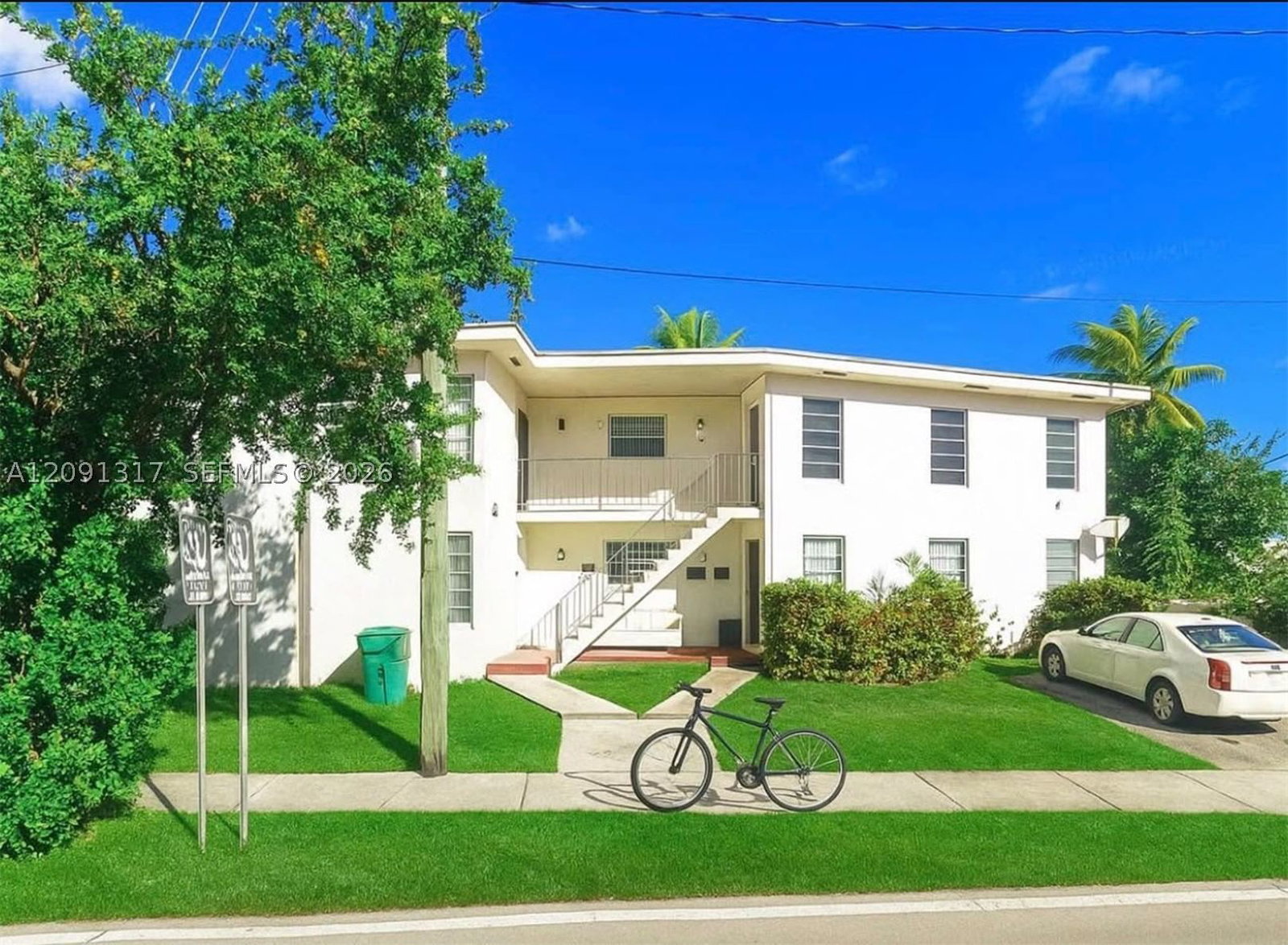 2757 NW 11th St