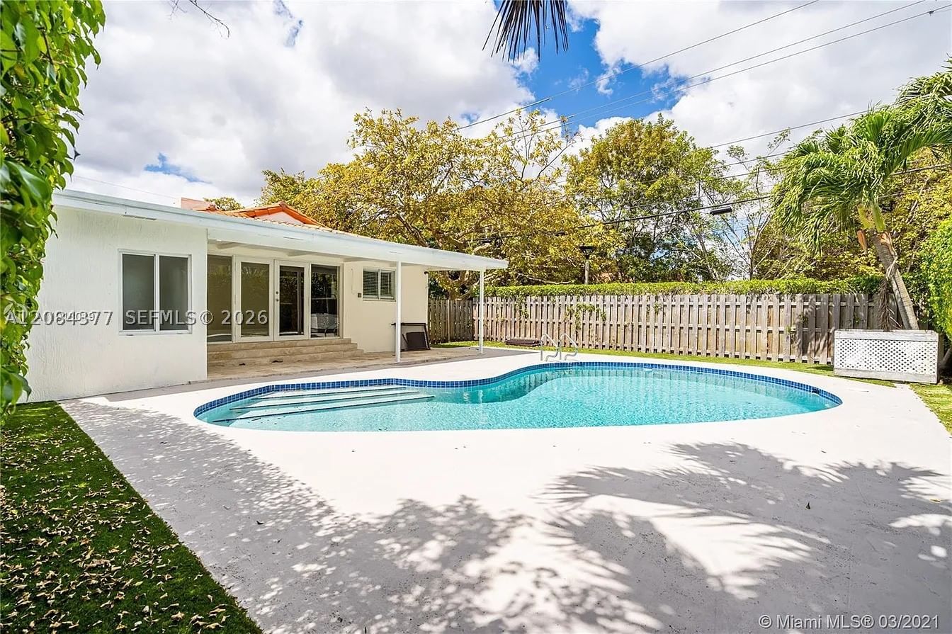 375 SW 20th Rd