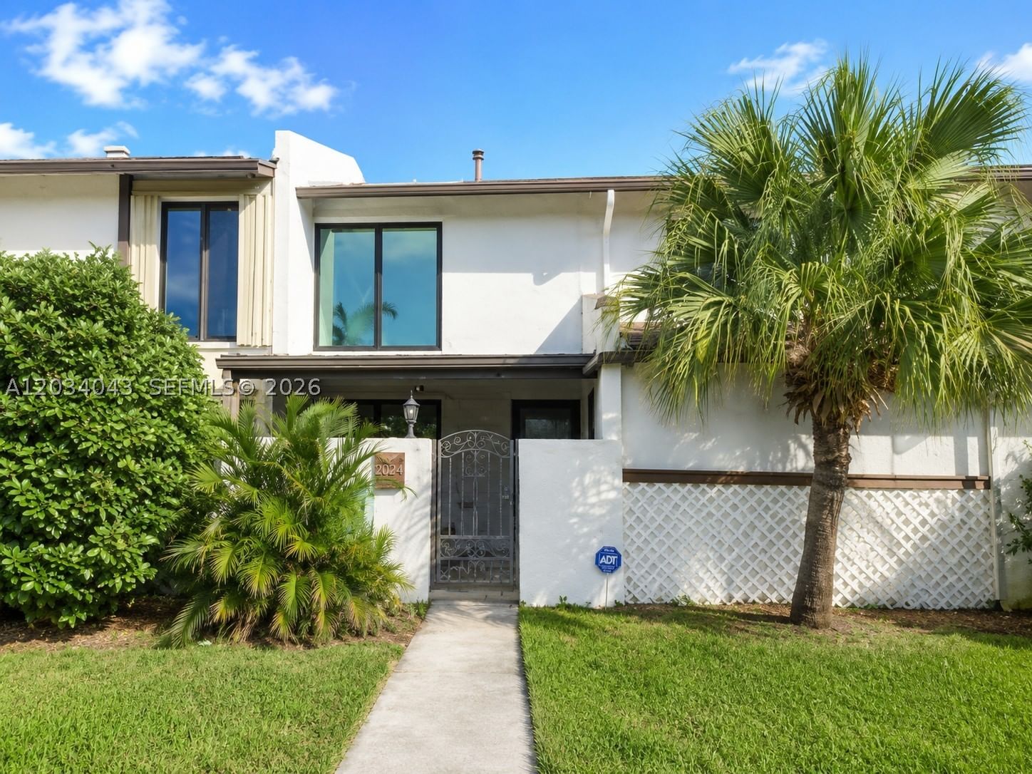 6521 SW 114th Ave