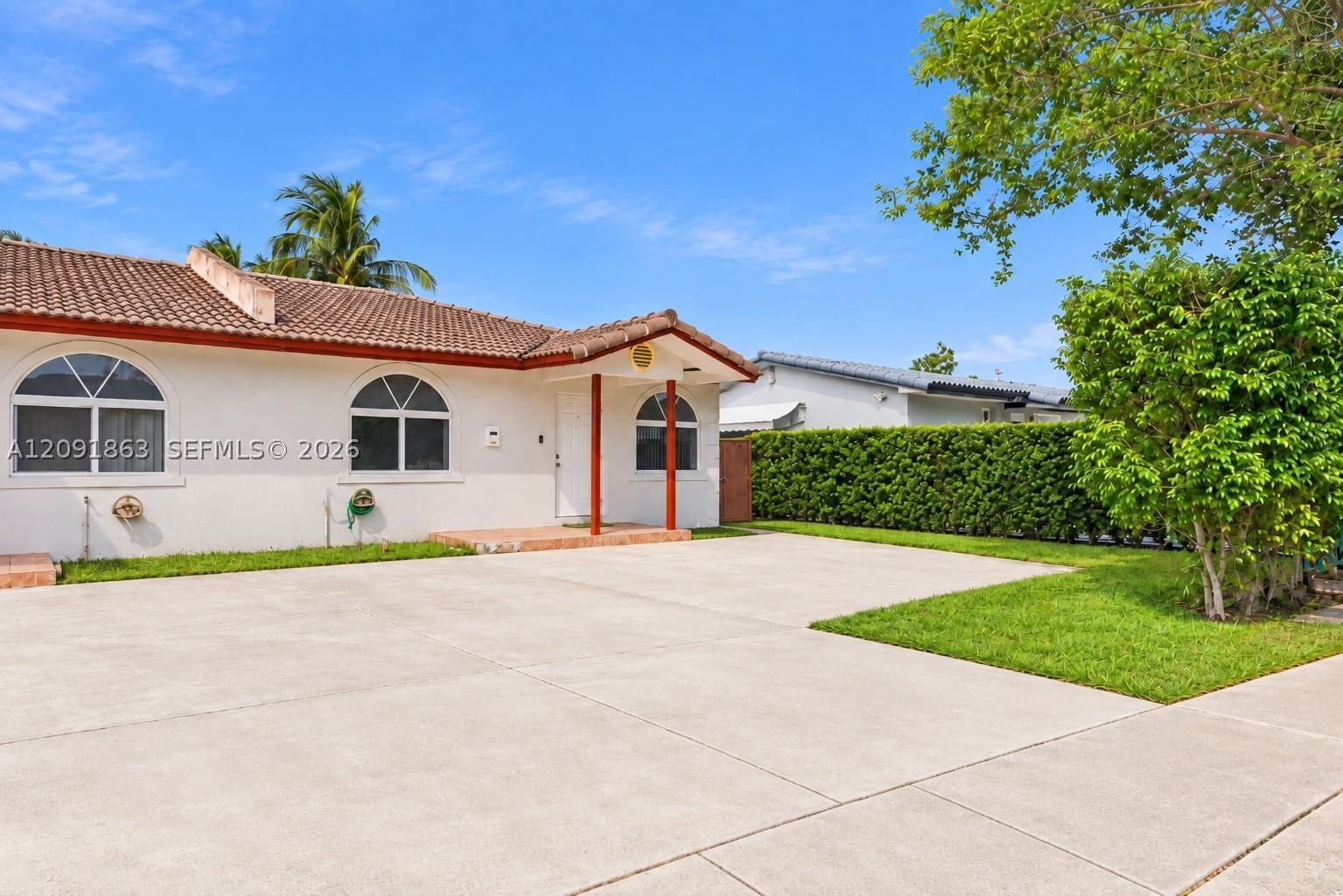 5945 NW 38th St