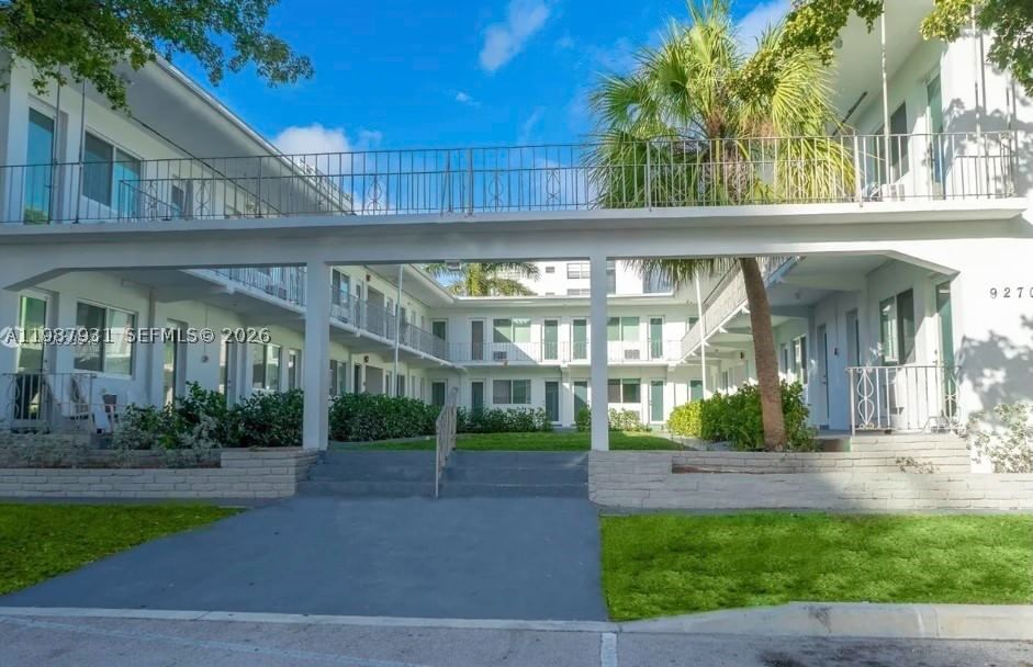 9270 E Bay Harbor Dr