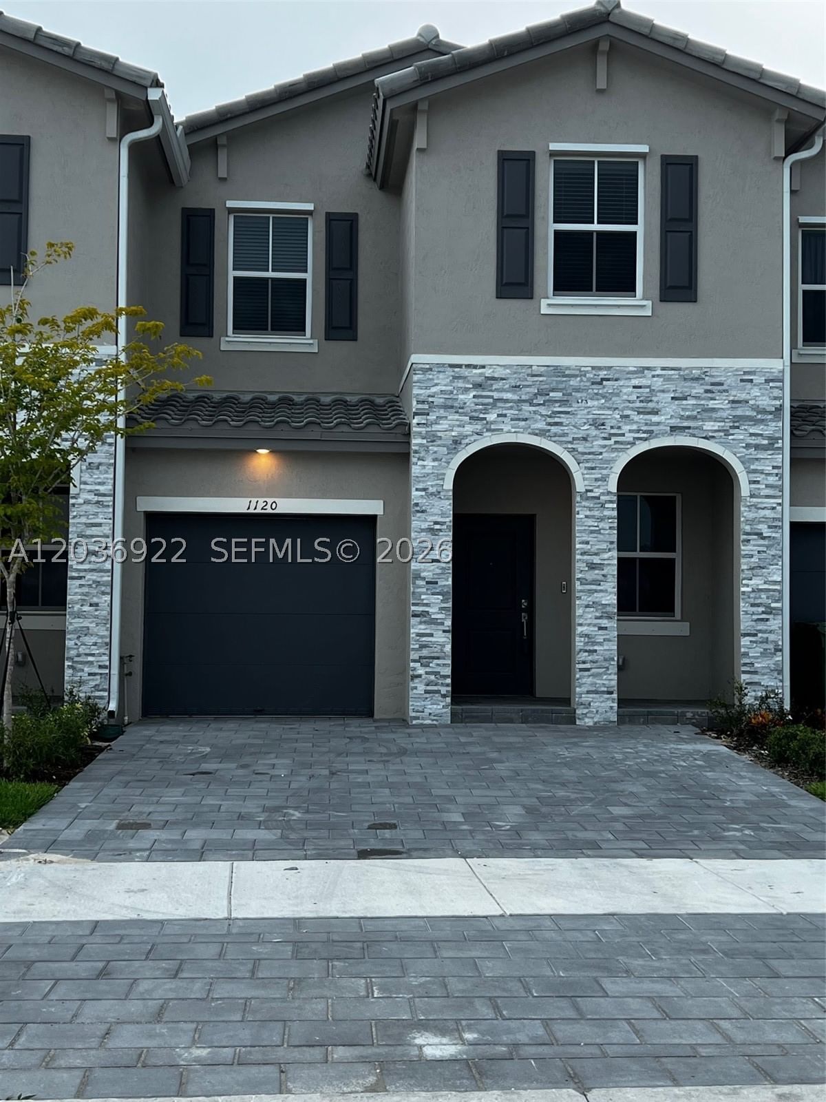 1120 SE 26th Ter