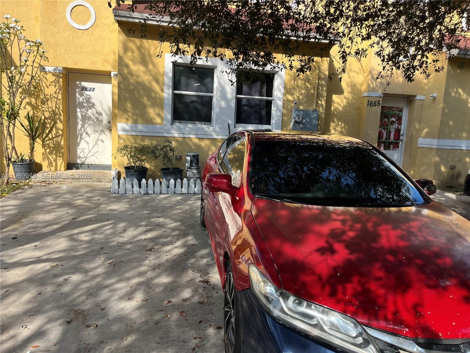 1679 Sunrise Blvd