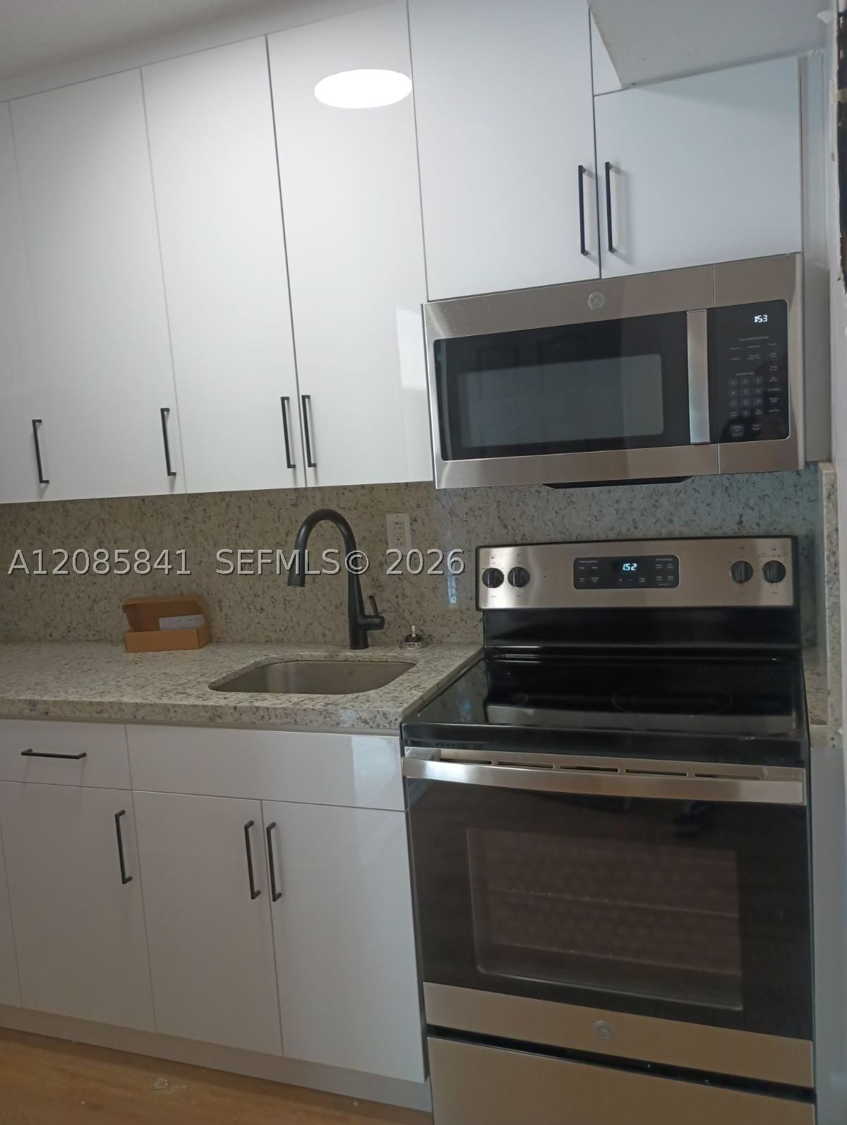 1484 NW 15th Ave
