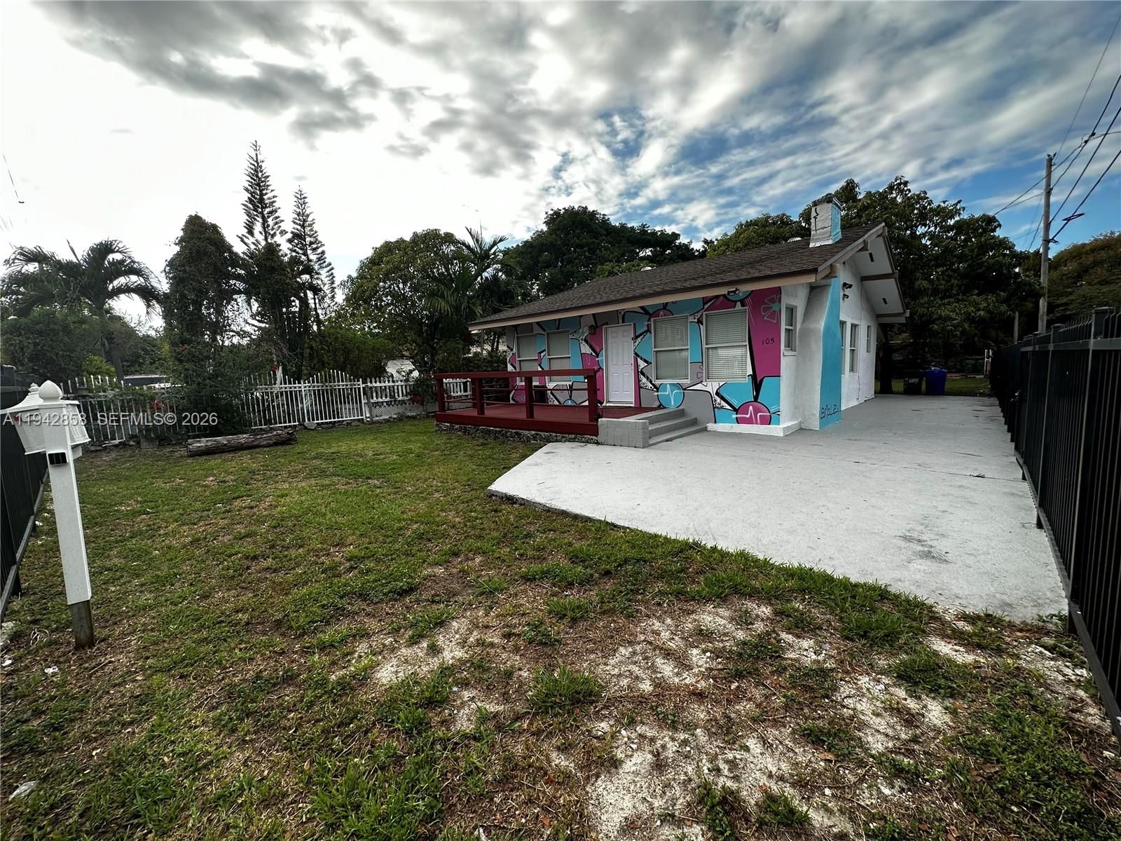 105 NW 31st St