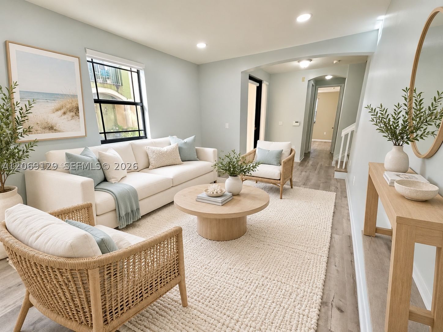 607 NE 35th Ave