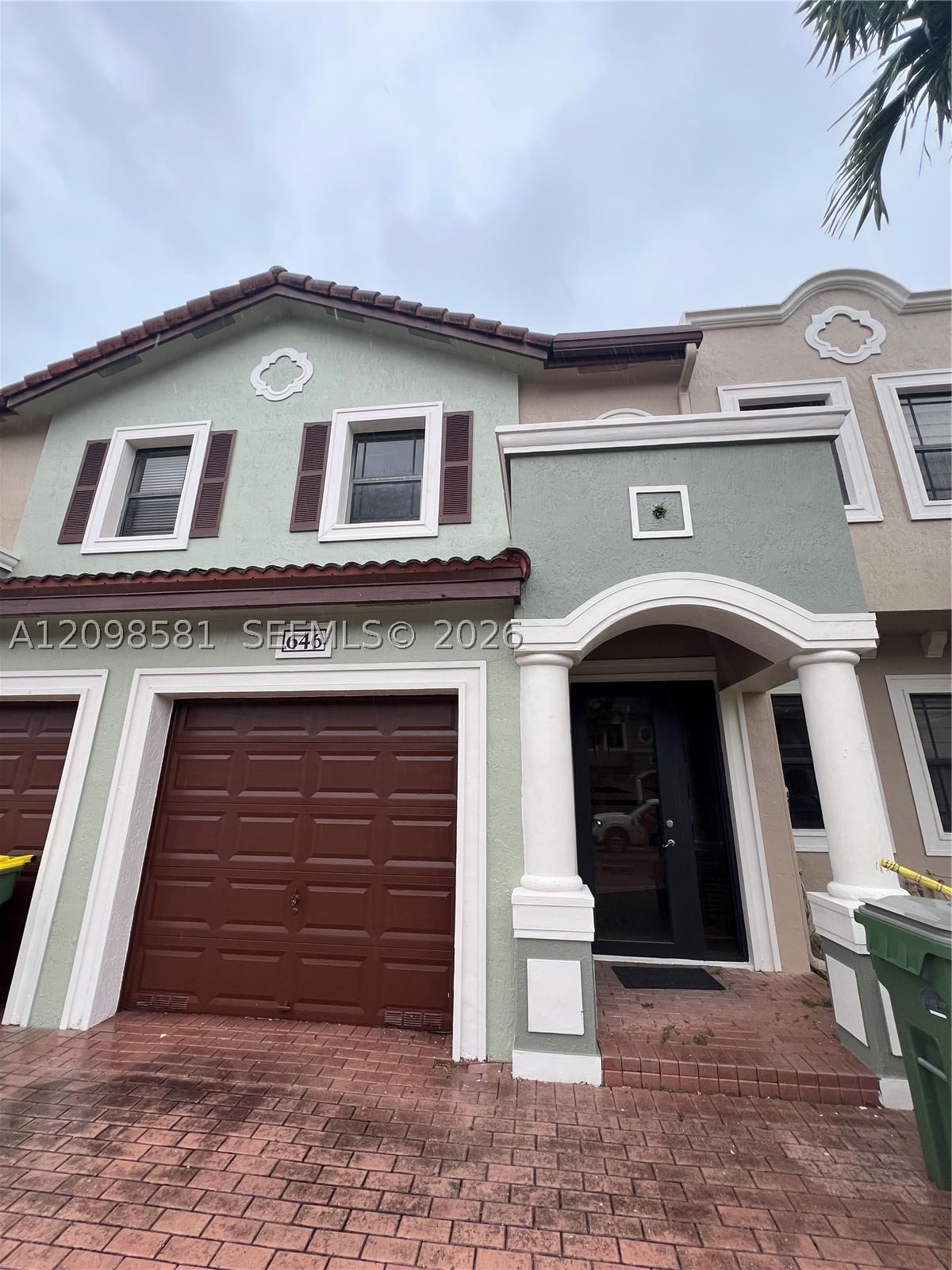 646 NE 35th Ave