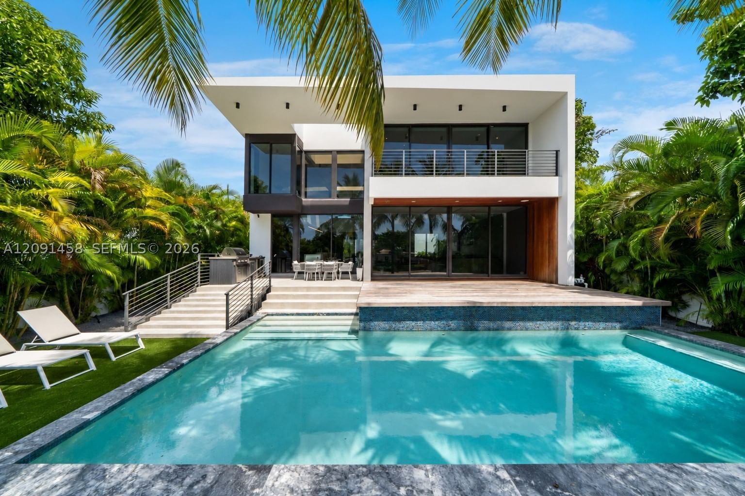770 S Shore Dr