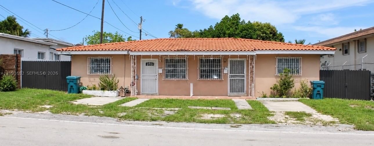 1040 NW 23rd Ct