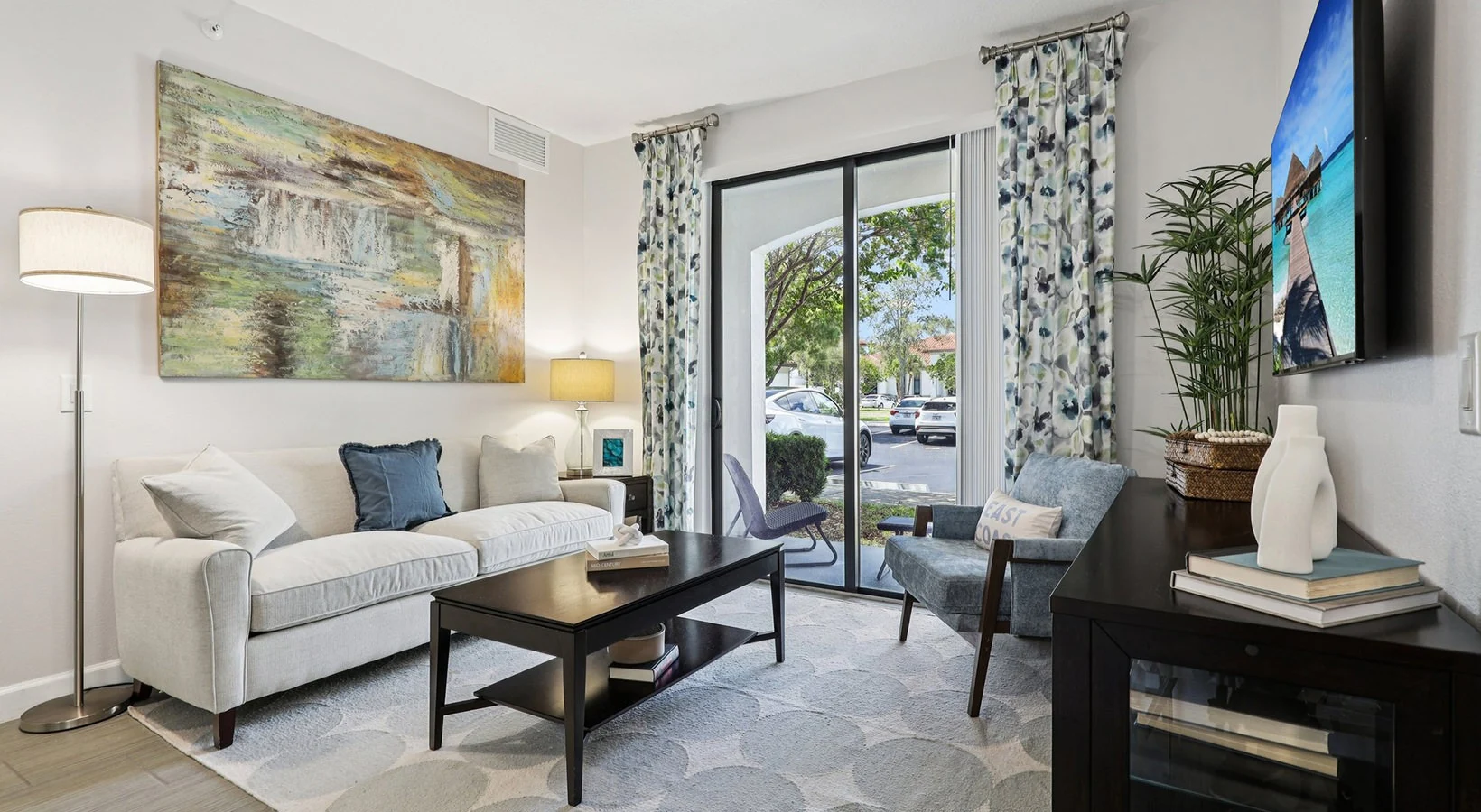 MiLa Apartments