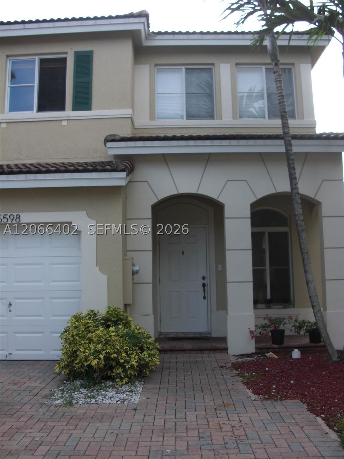 5598 NW 113th Ave