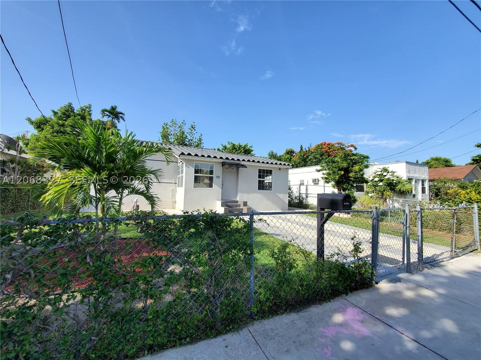 70 NW 33rd St