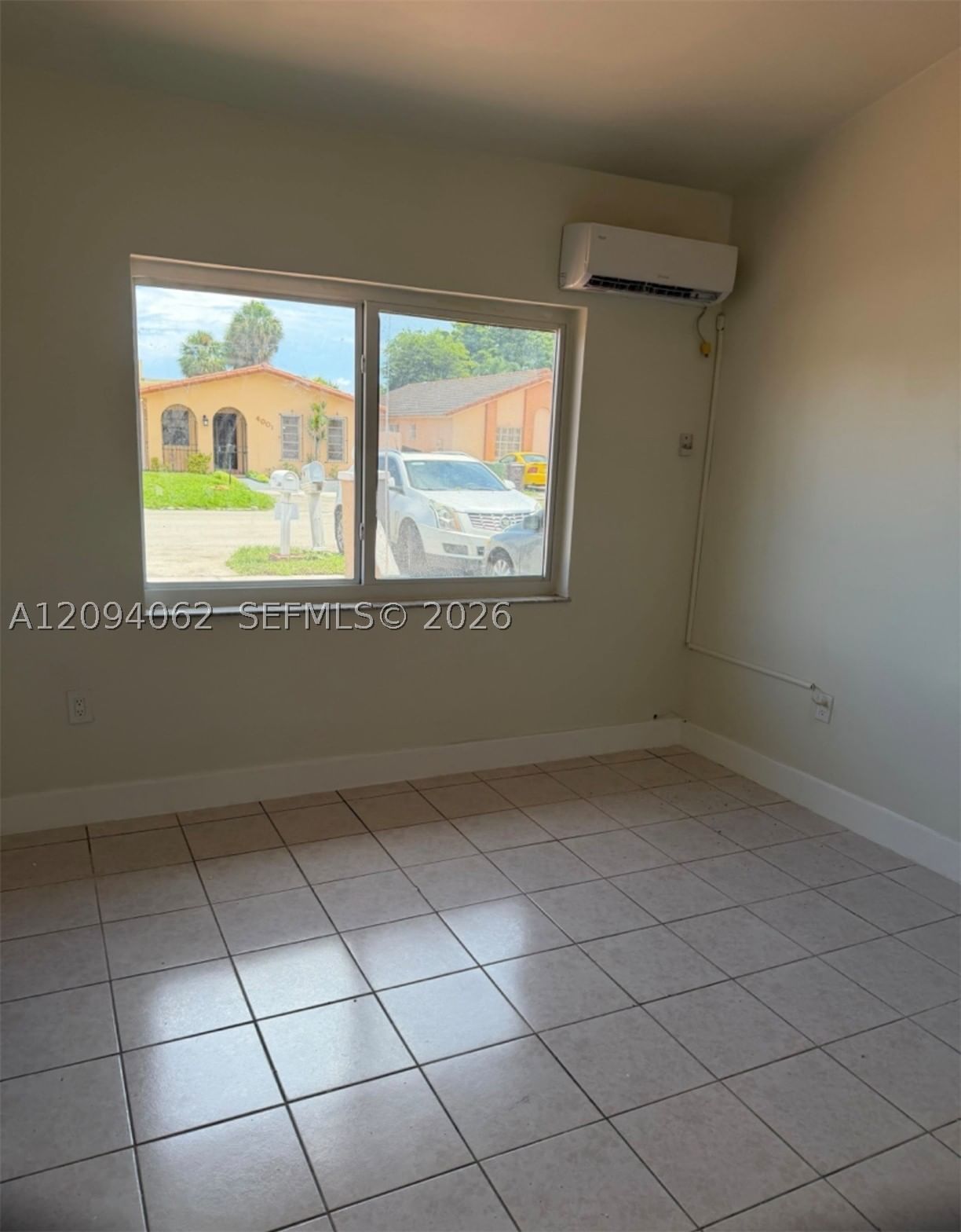 4008 W 10th Ct
