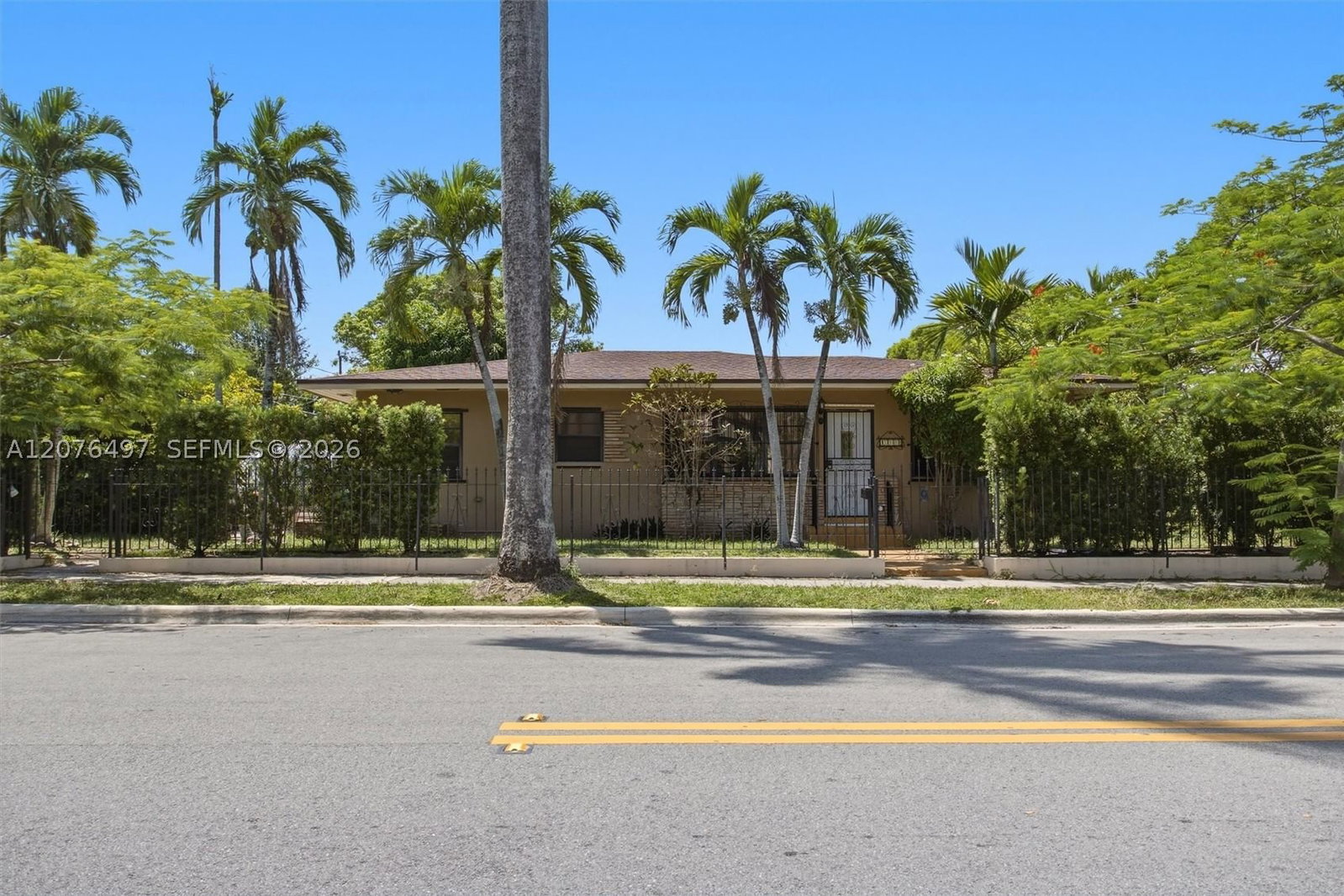 1200 SW 18th Ave