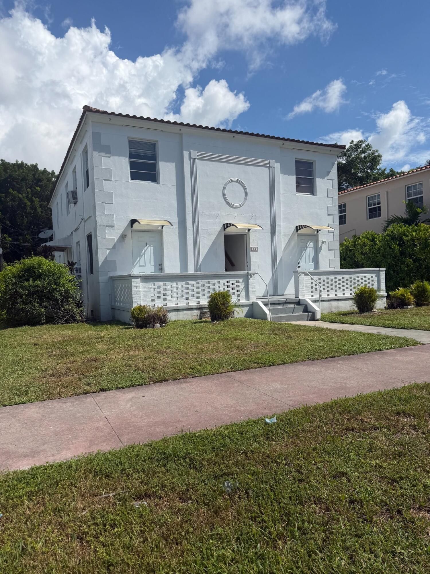 23 Sidonia Ave