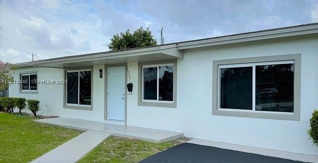 15900 SW 102nd Ave