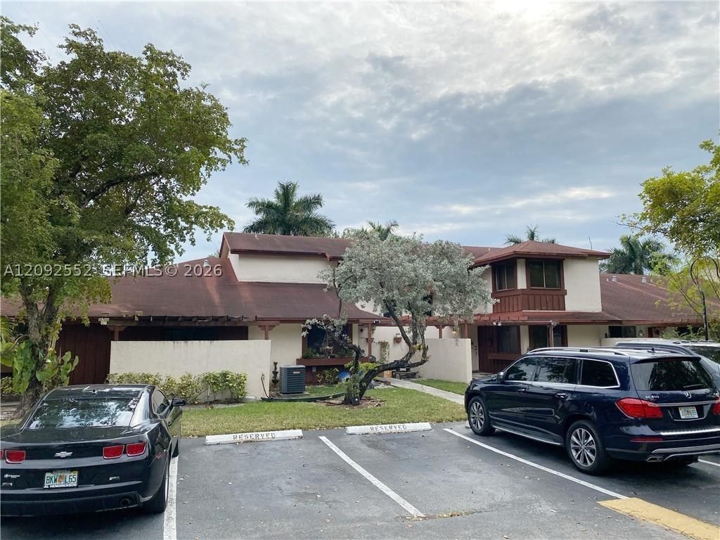 600 NW 210th St