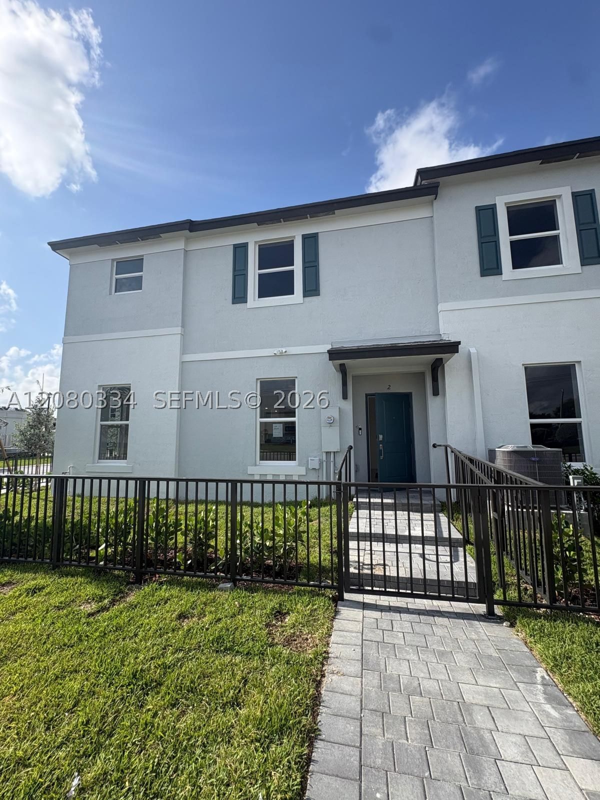 12450 SW 248th St