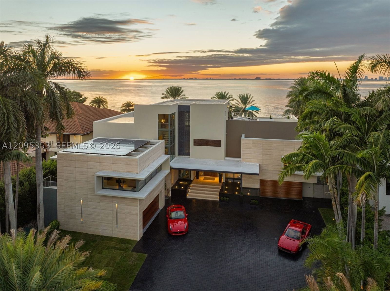 360 Harbor Dr