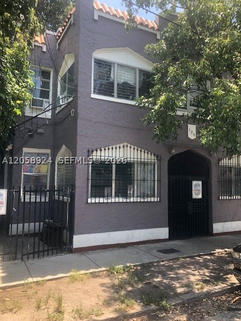 125 NW 7th Ave