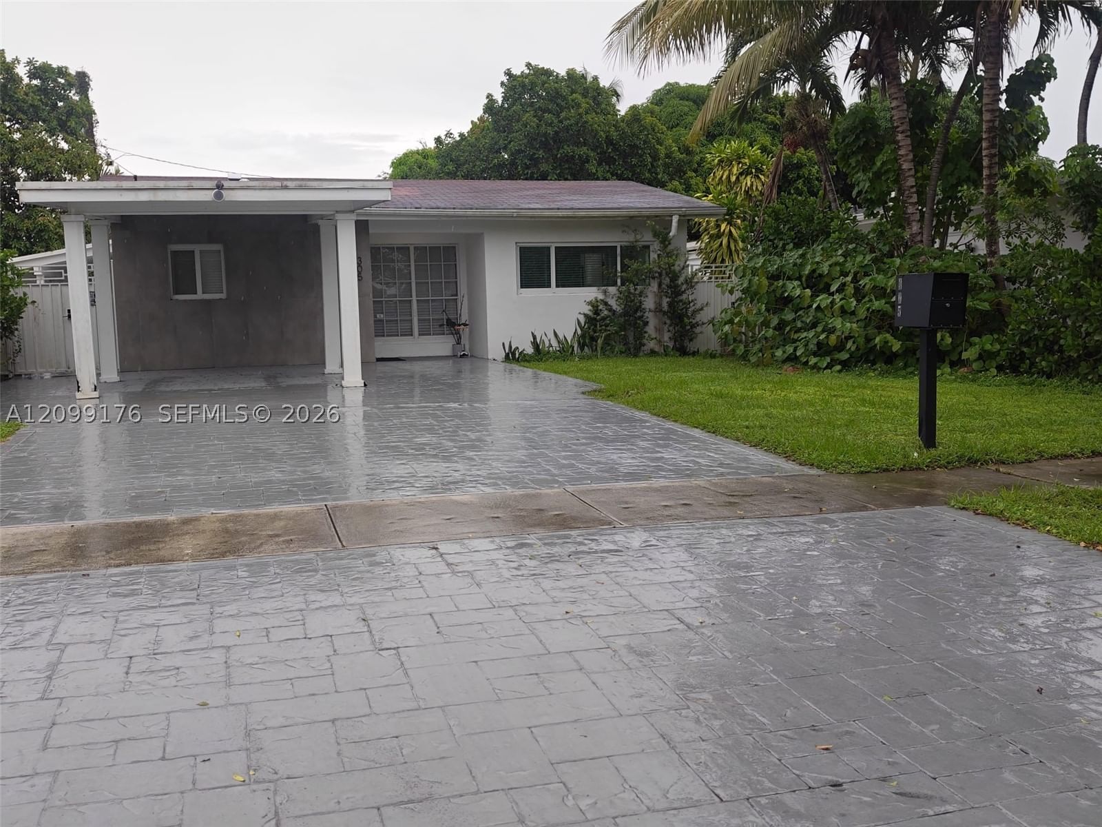 305 NW 122nd St