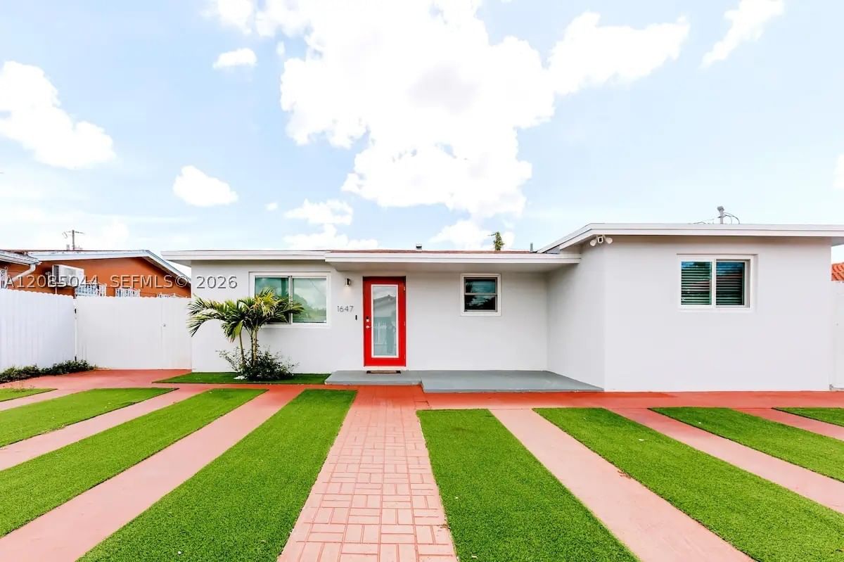 1647 NW 29th Ave