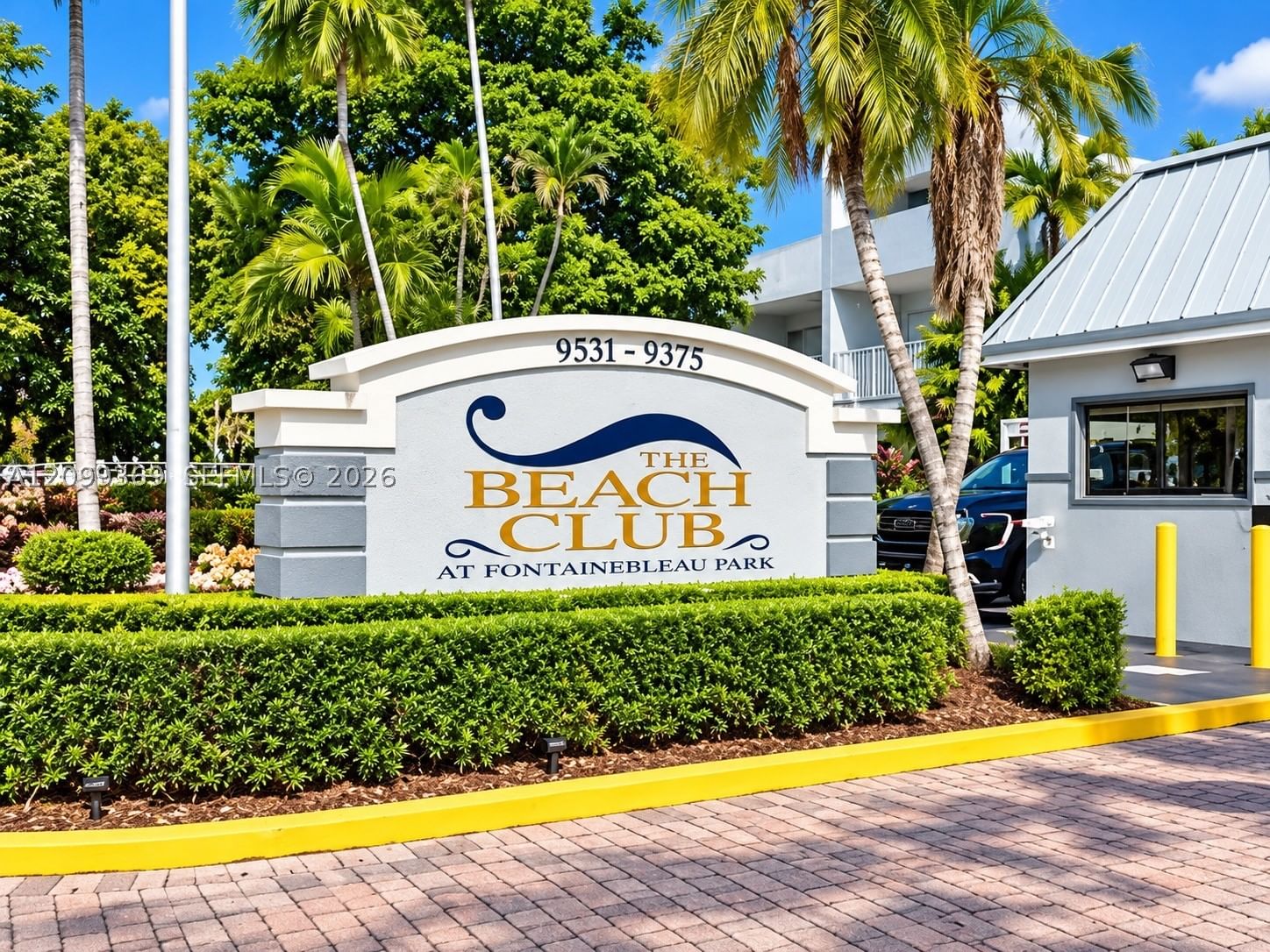 9353 Fontainebleau Blvd