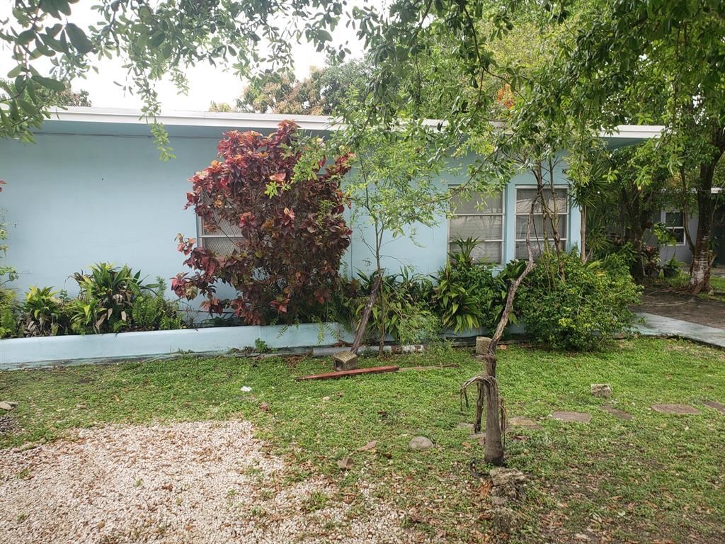 283 NE 111th St