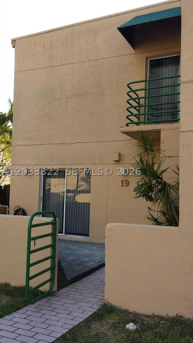 11960 SW 18th Ter