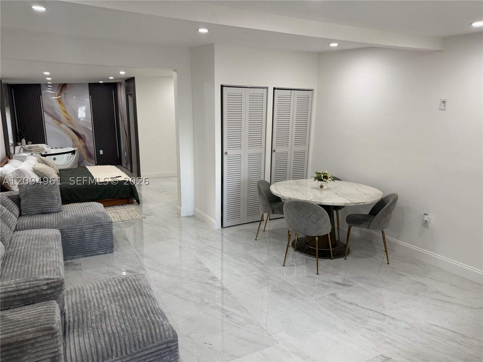 761 NW 34th St