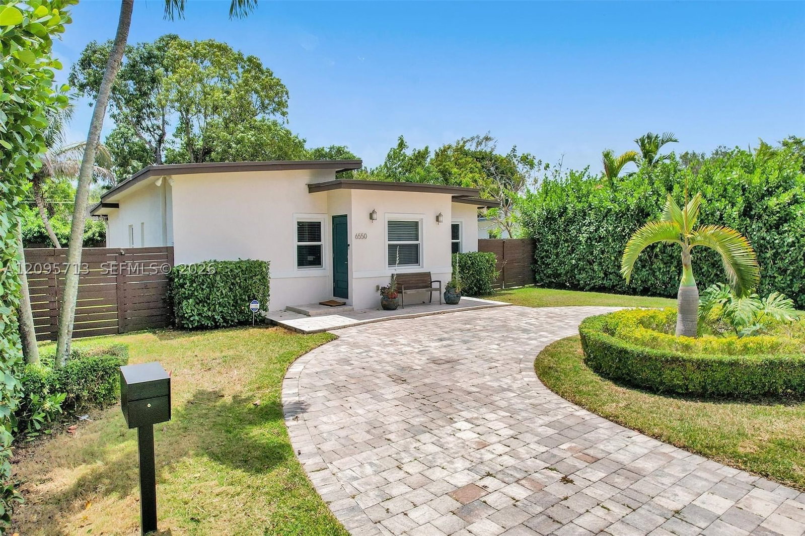 6550 SW 52nd Ter