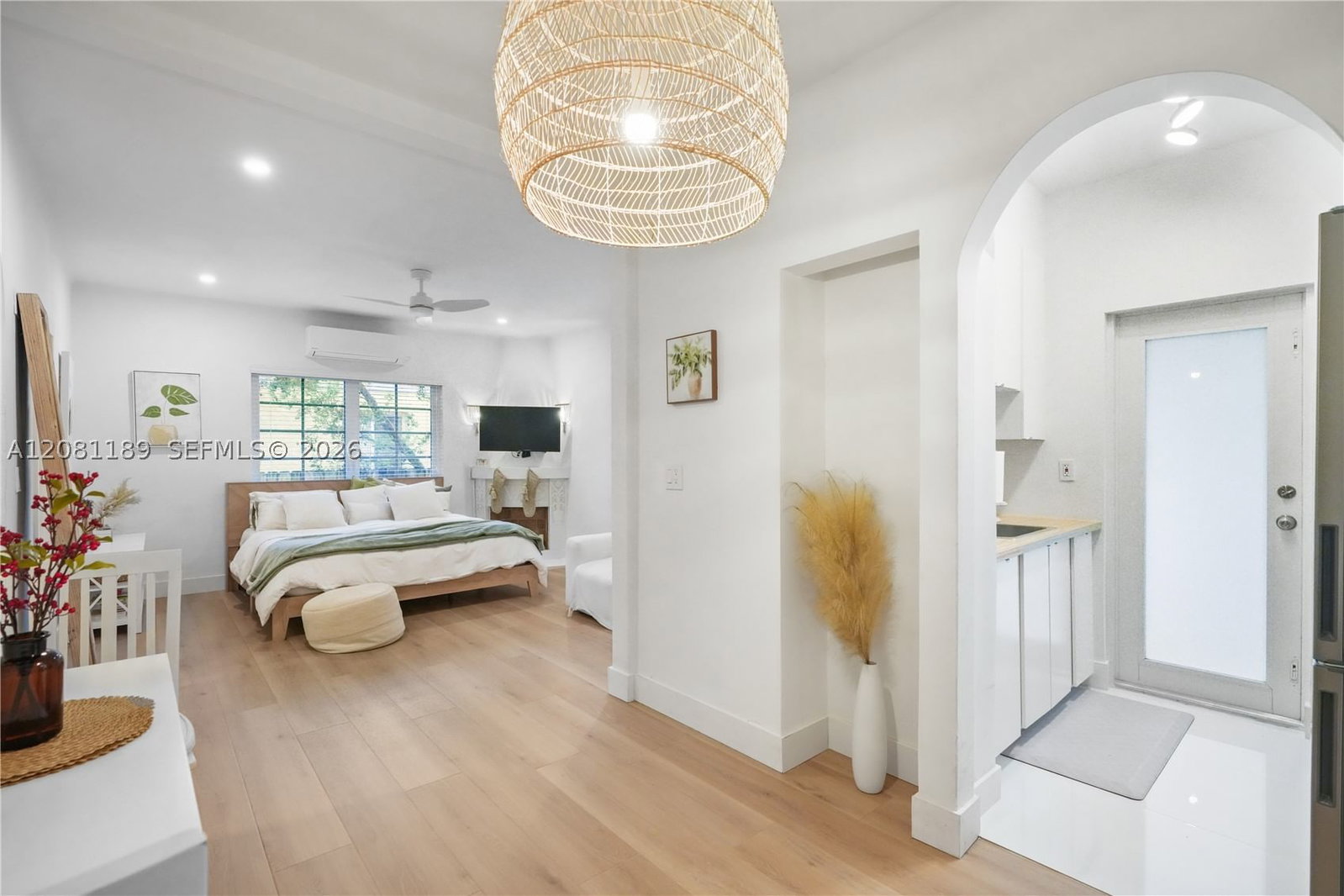 750 Española Way