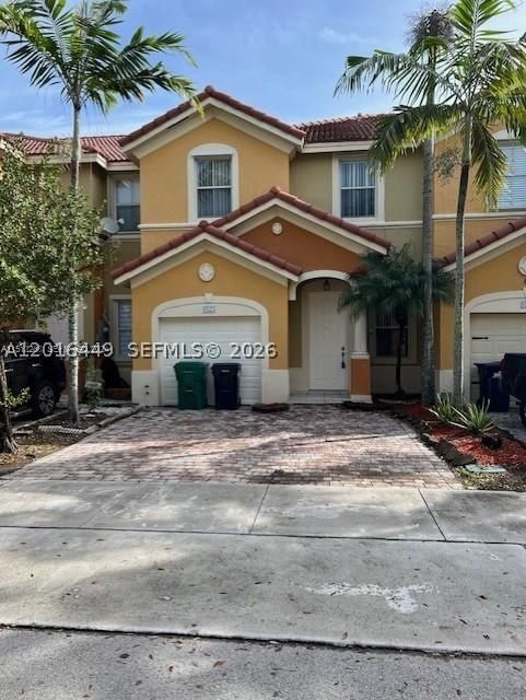 8525 SW 165th Pl
