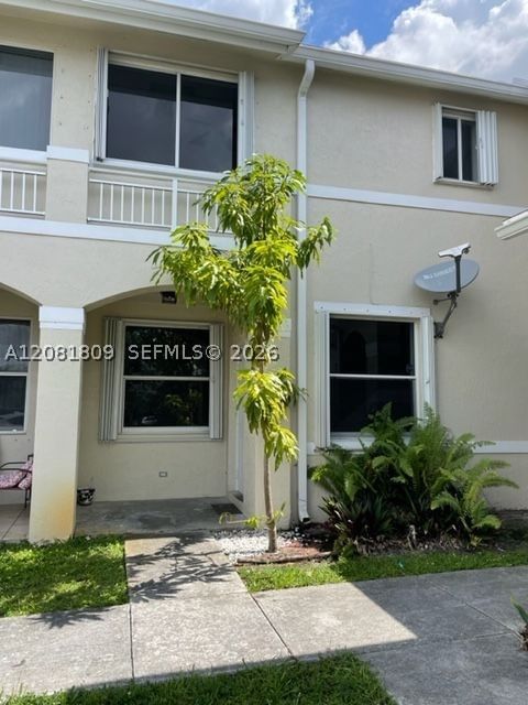 835 NE 212th Ter