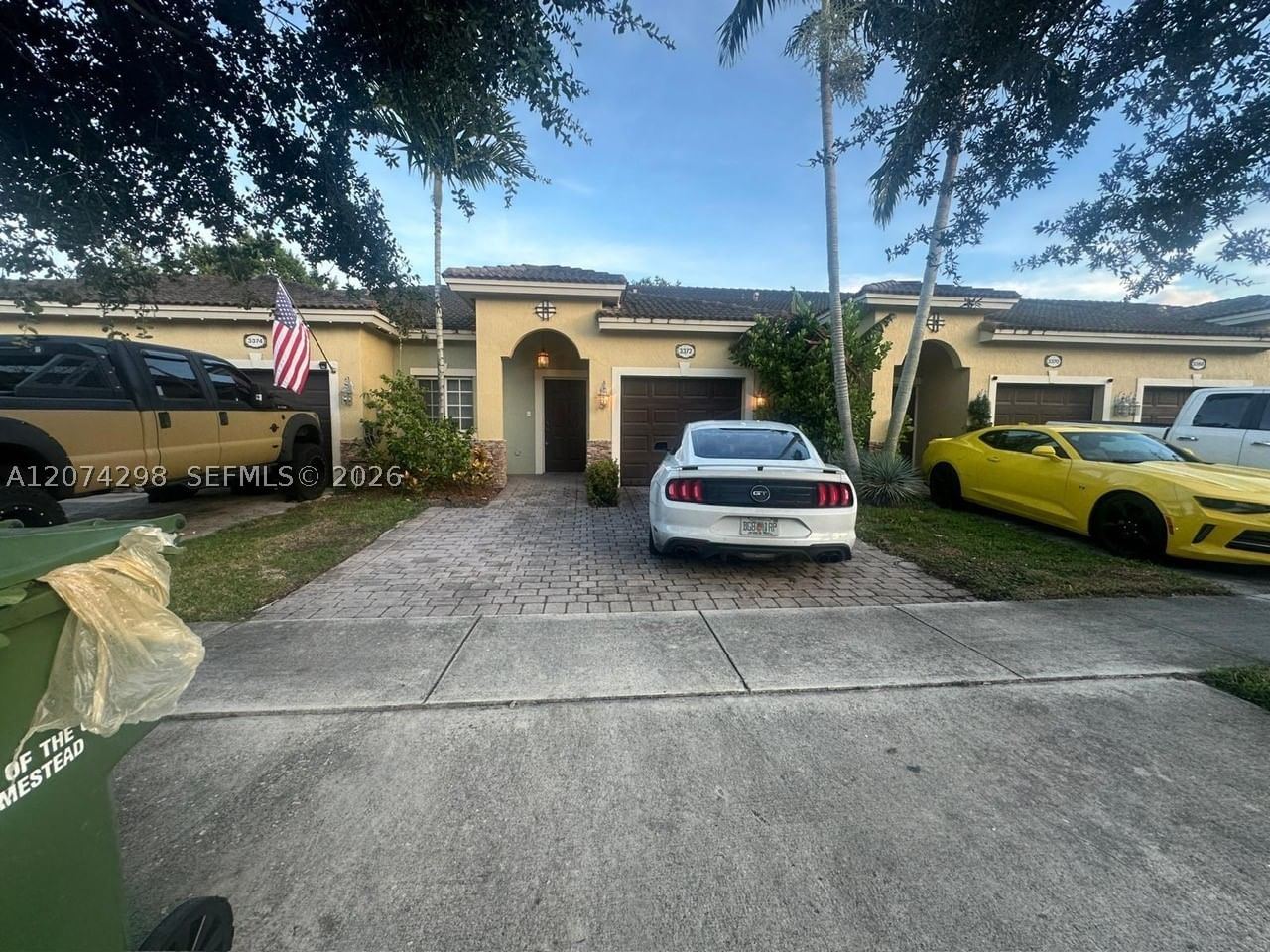 3372 NE 11th Dr