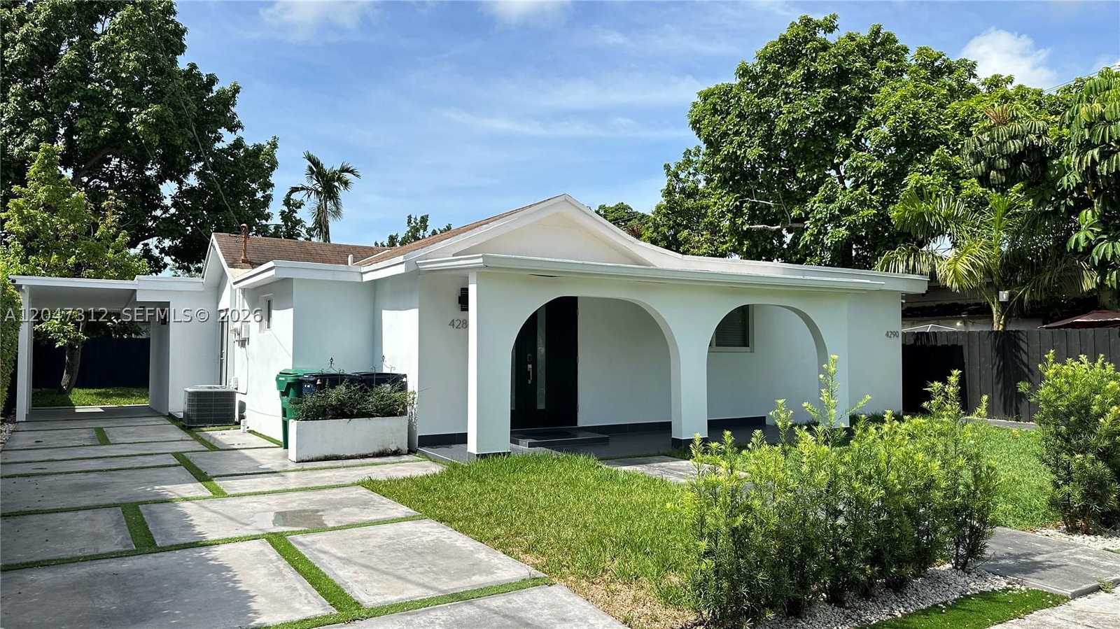 4288 SW 9th St