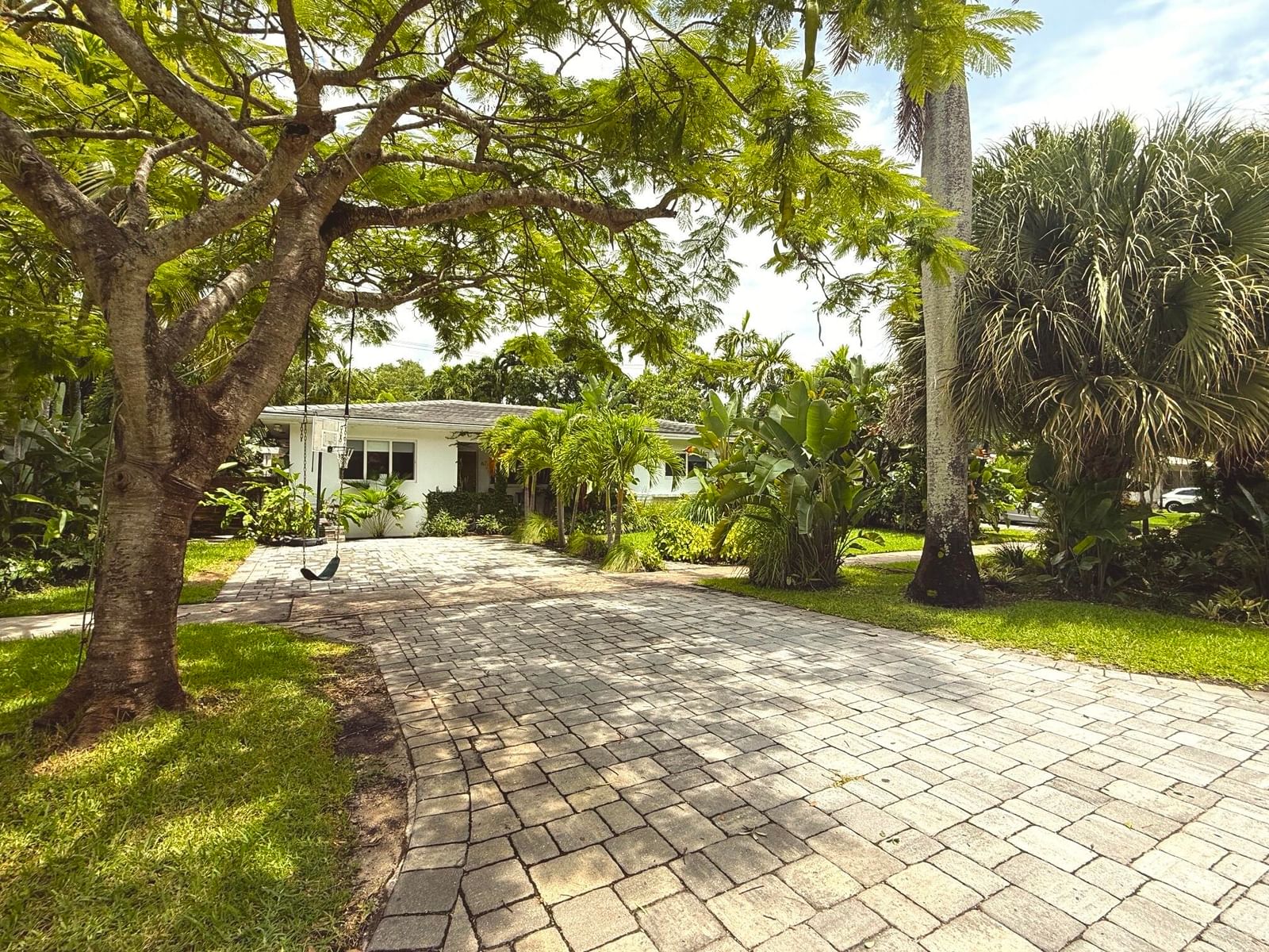 67 NW 97th St