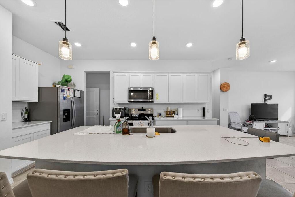1351 NW 102nd St