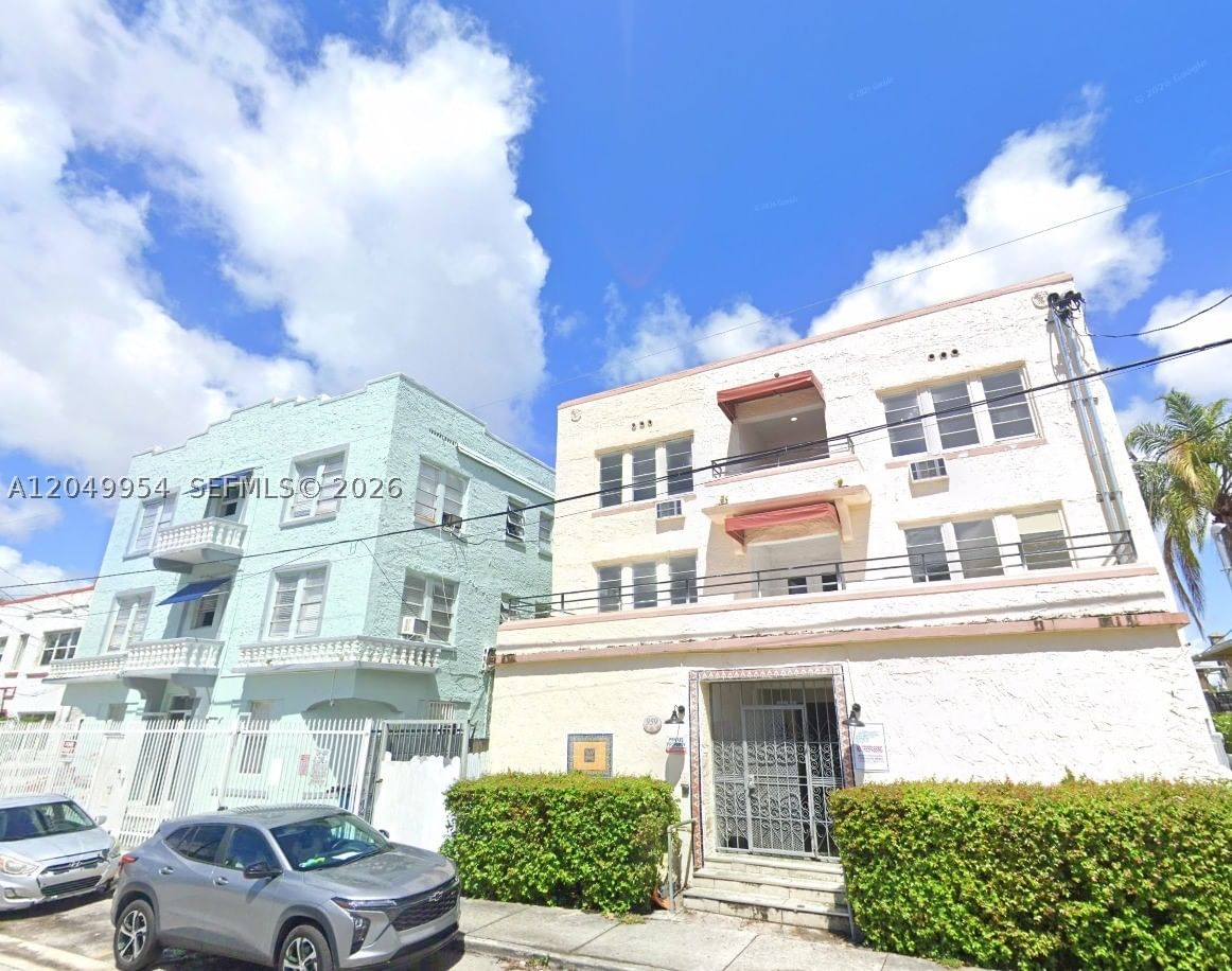 959 SW 5th St