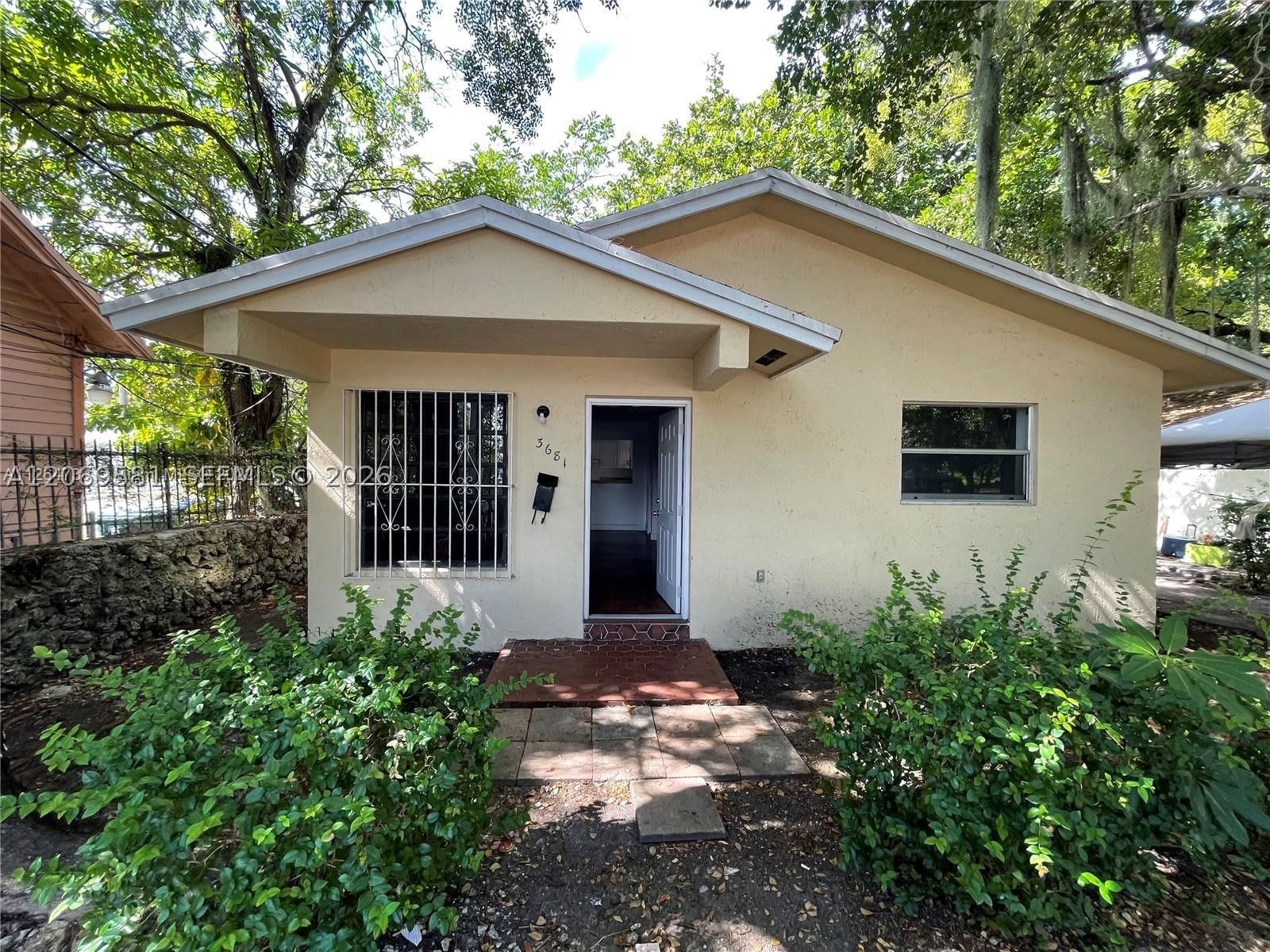 3677 Florida Ave