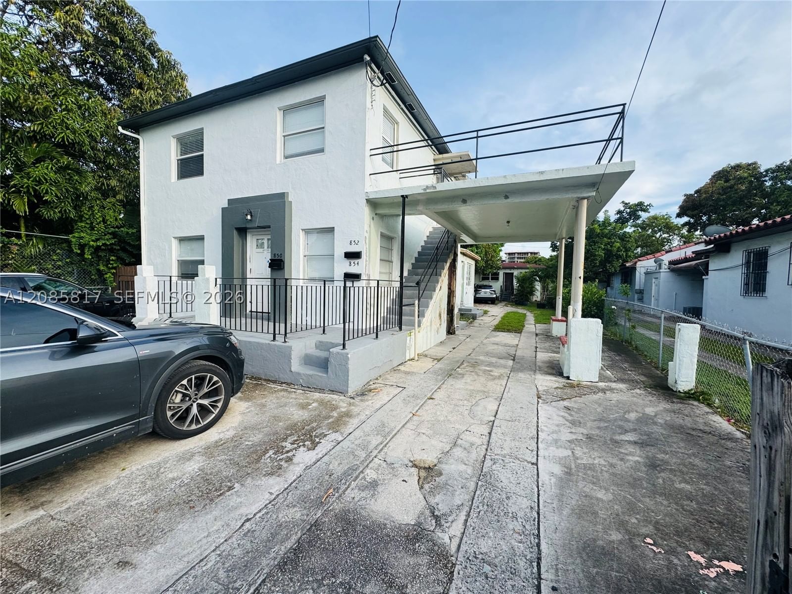 850 SW 5th St