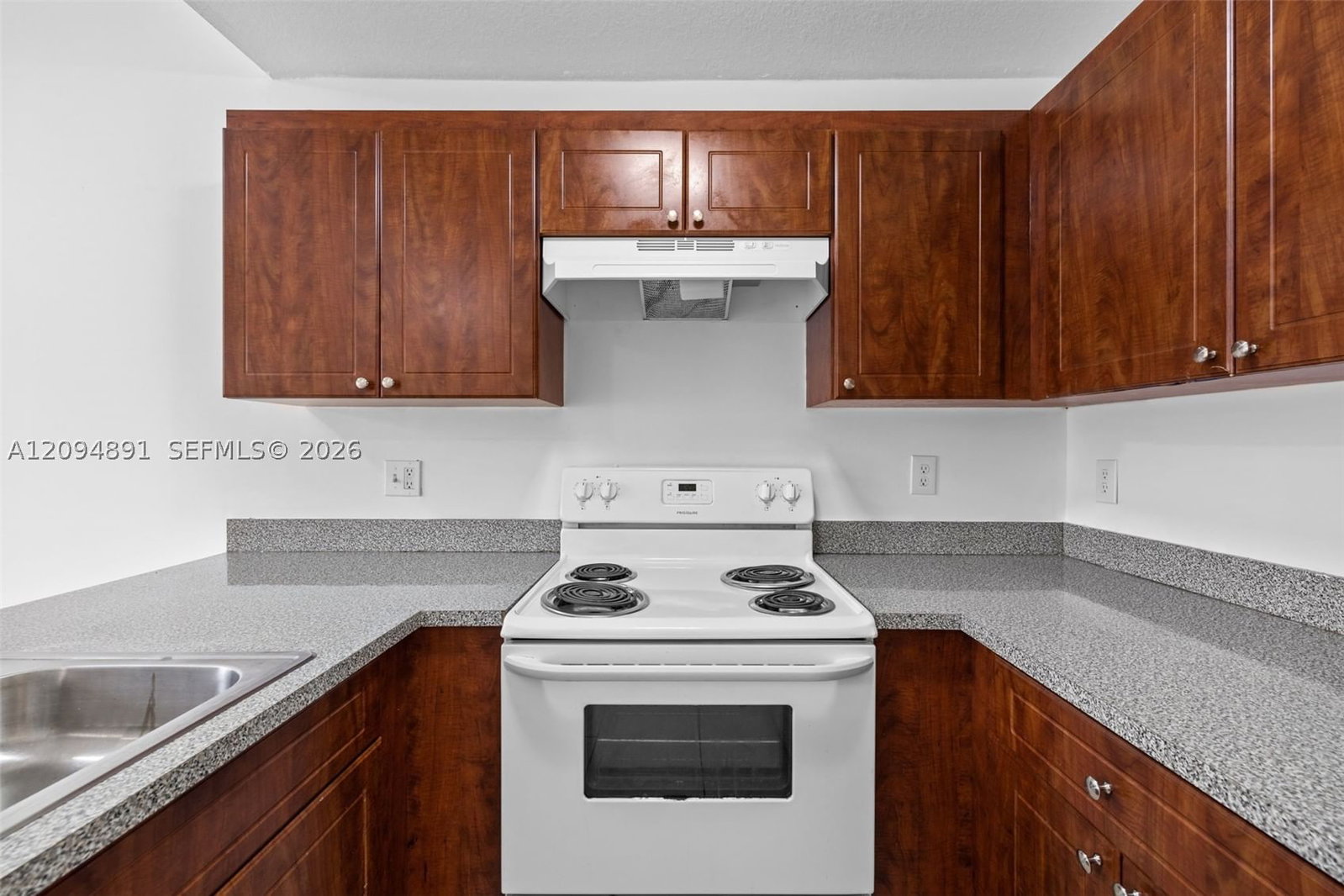 2429 W 78th St