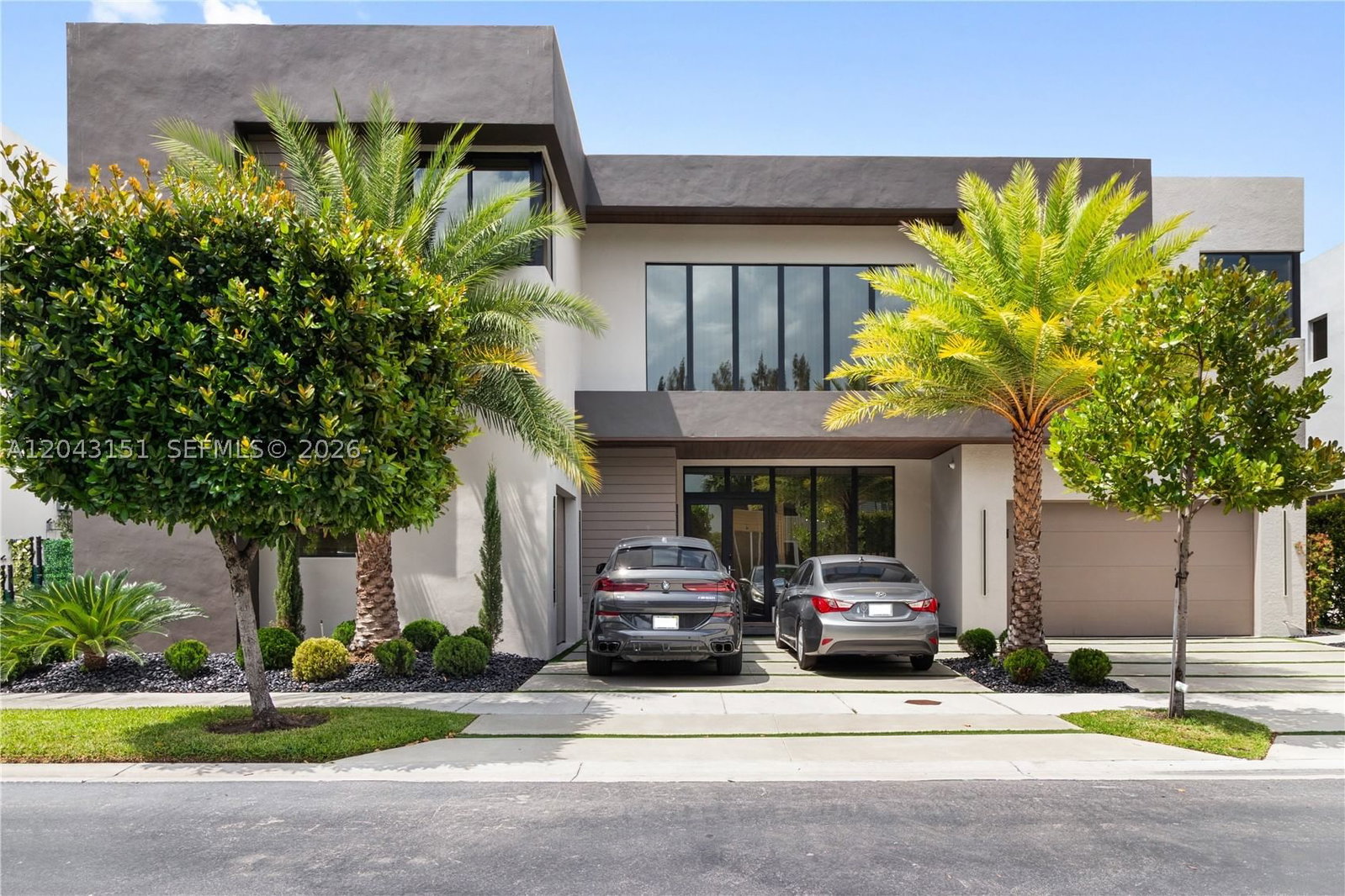 10261 NW 74th Ter