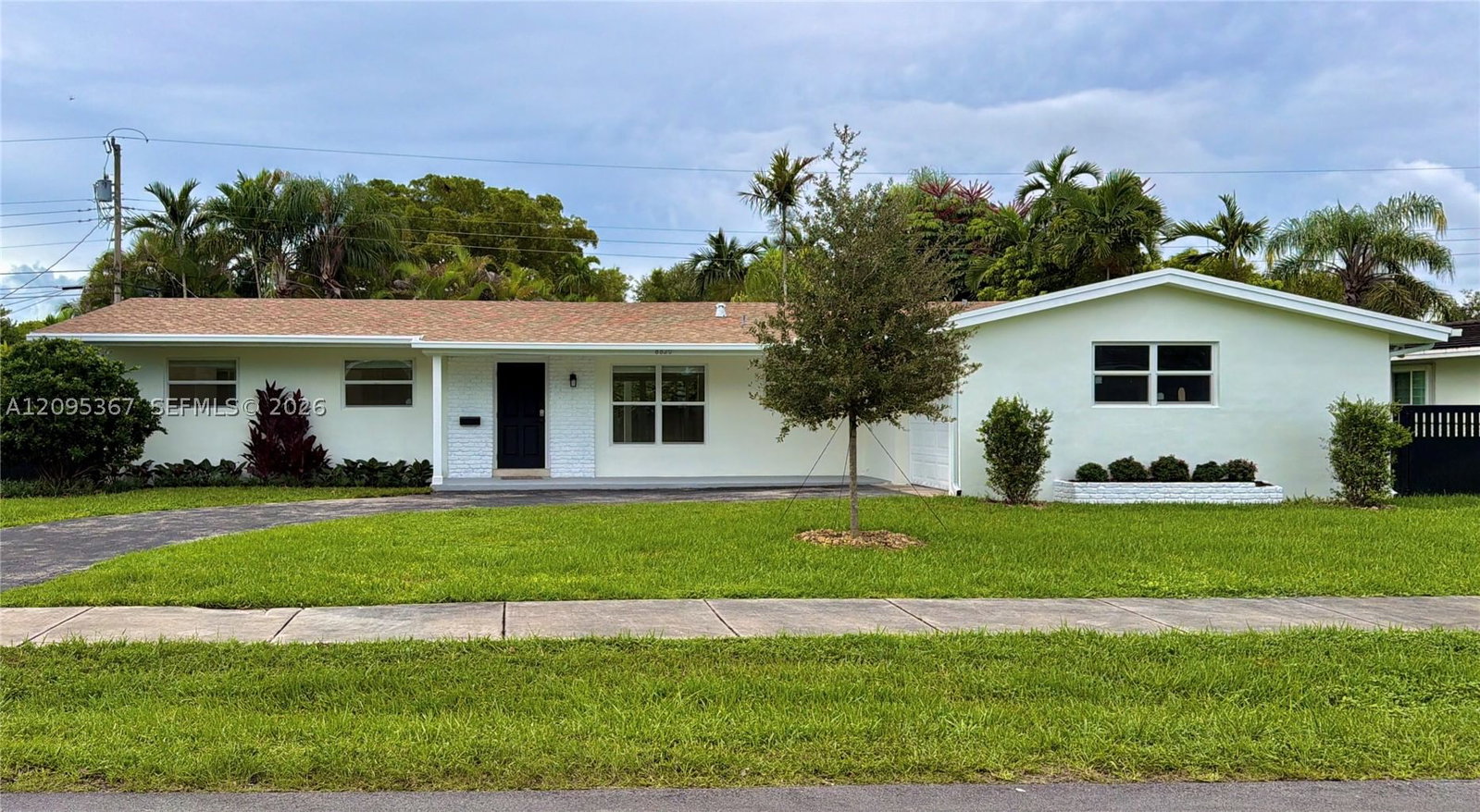 8820 SW 85th St