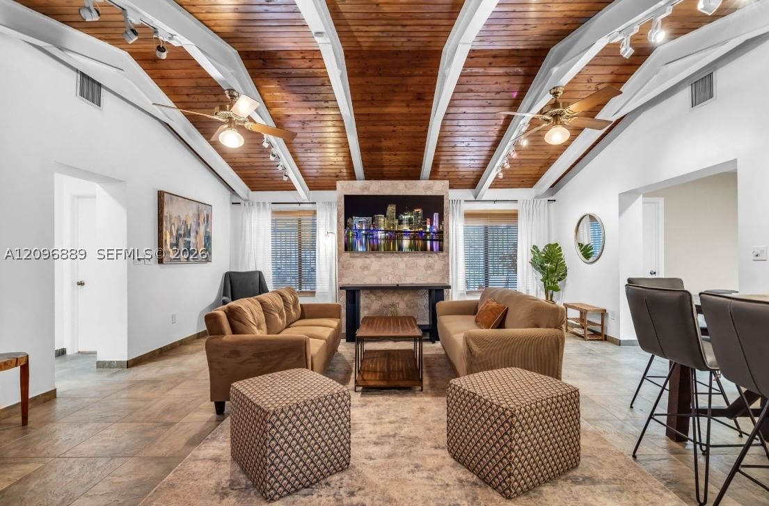 5 Bedroom