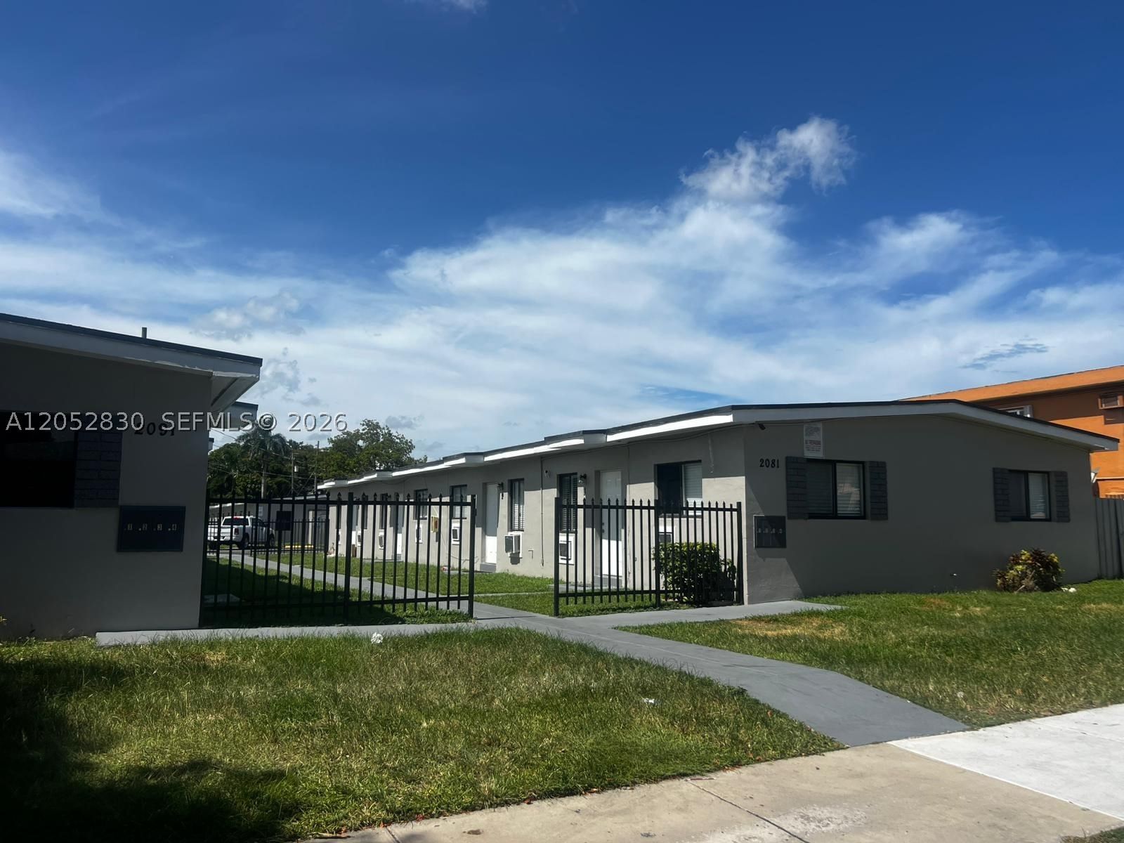 2080 NW 31st St