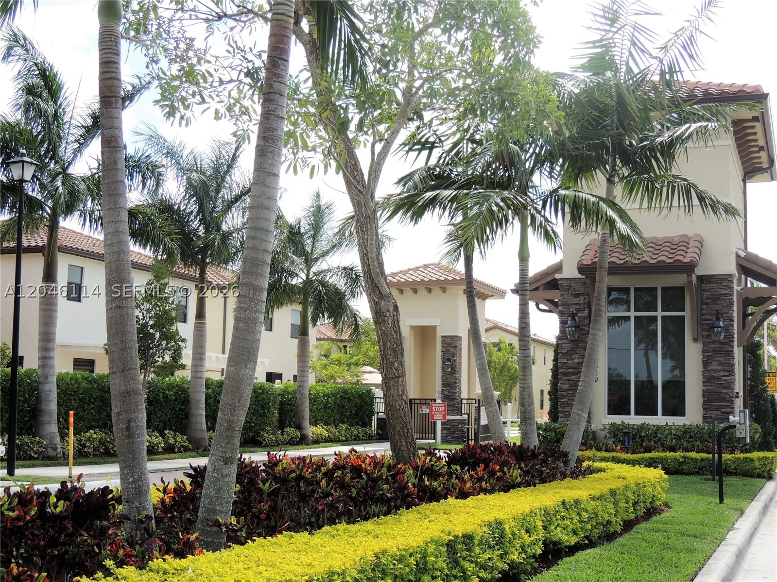 3538 W 88th Ter