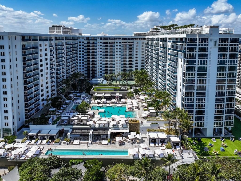Roney Palace