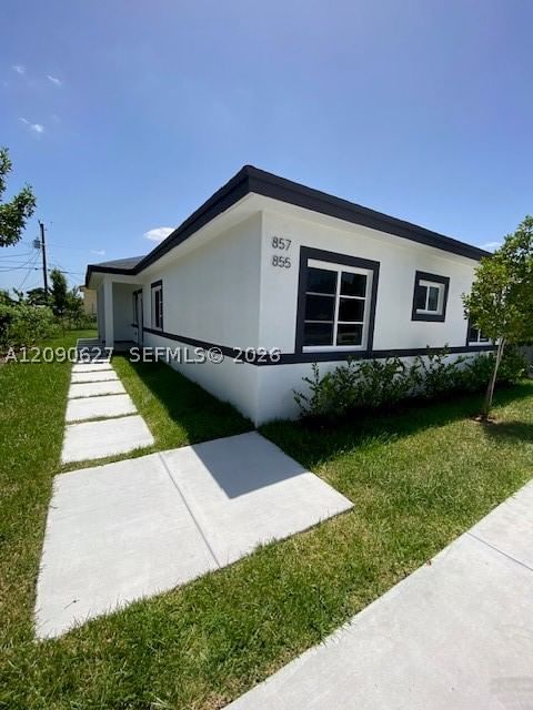 855 SW 1st St