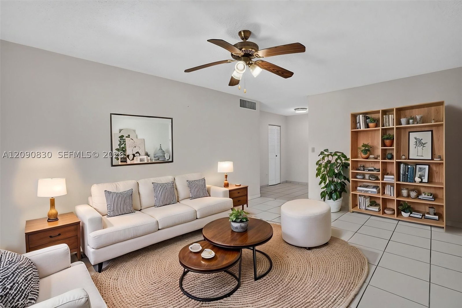 10786 N Kendall Dr